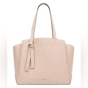 Nine West Gaya Tote. Dark beige.